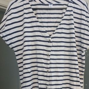 Old Navy shirt